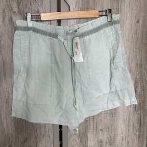 Cloth & Stone Shorts Size M Large Patch Pockets Tencel Beach Resort NEW